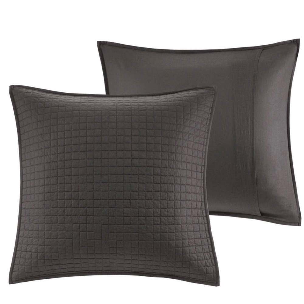 Shams One Decorative Pillow & Two shams - Picture 16 of 16